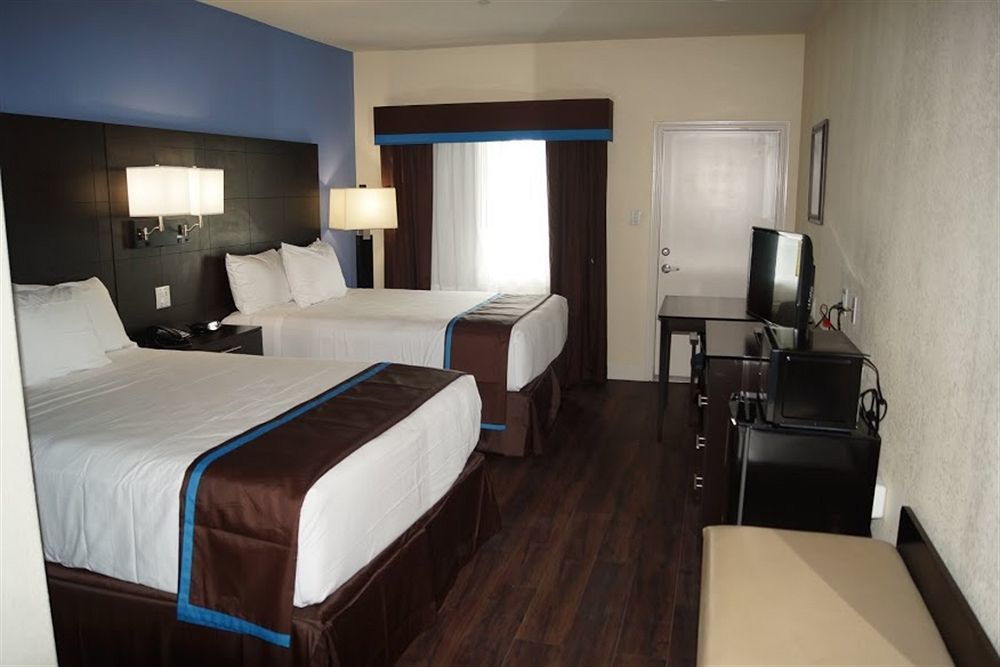 Days Inn & Suites By Wyndham Galveston West/Seawall Exterior photo
